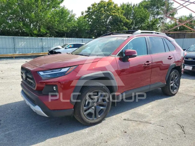 2022 Toyota RAV4 фото