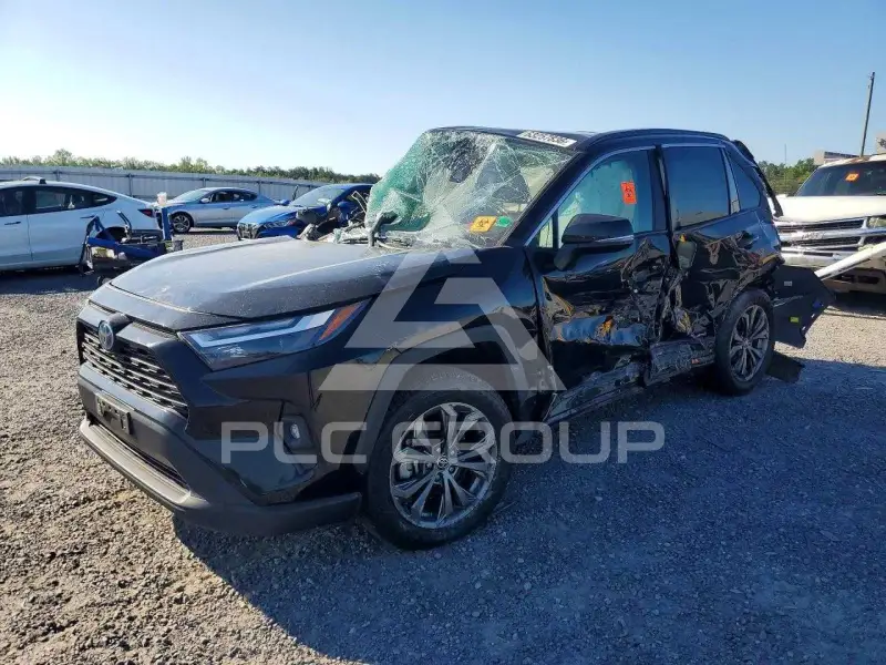 2022 Toyota RAV4 фото