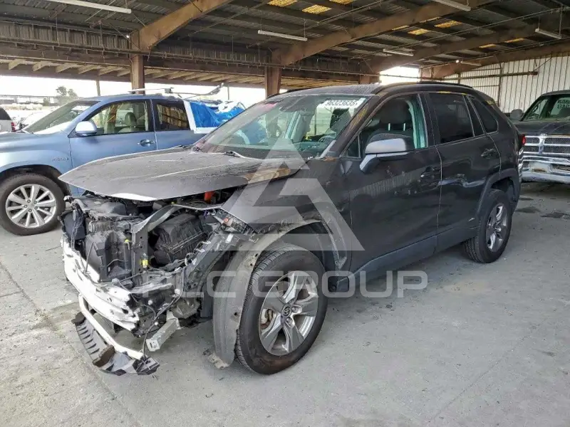 2022 Toyota RAV4 photo