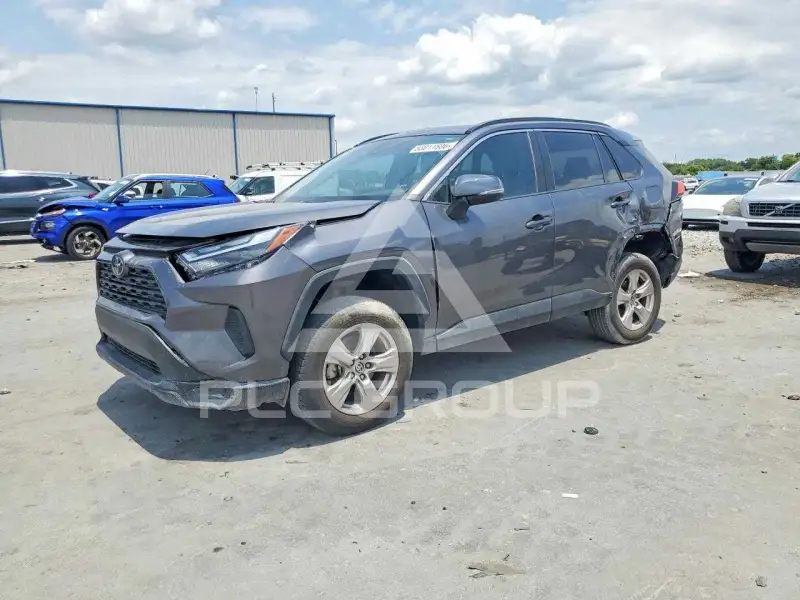 2022 Toyota RAV4 фото