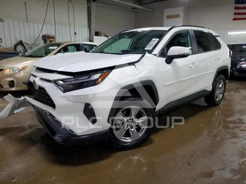 2022 Toyota RAV4 фото