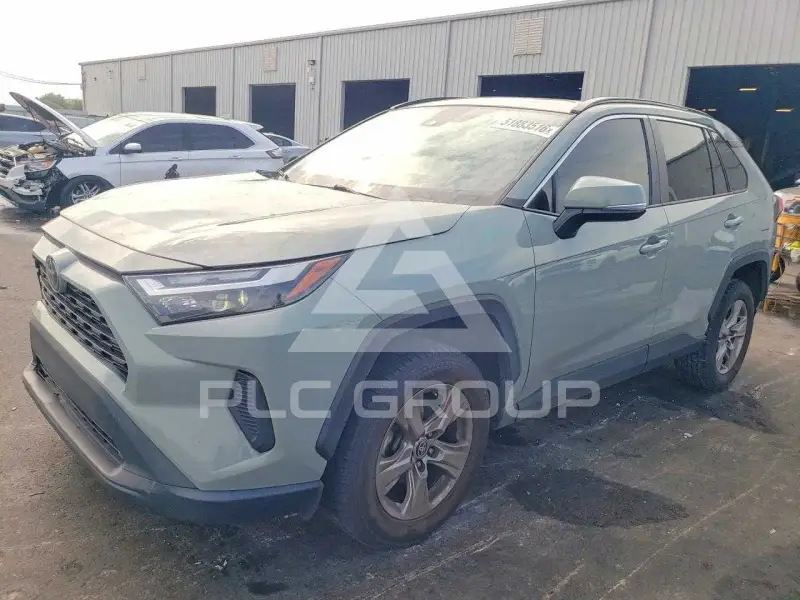 2022 Toyota RAV4 фото