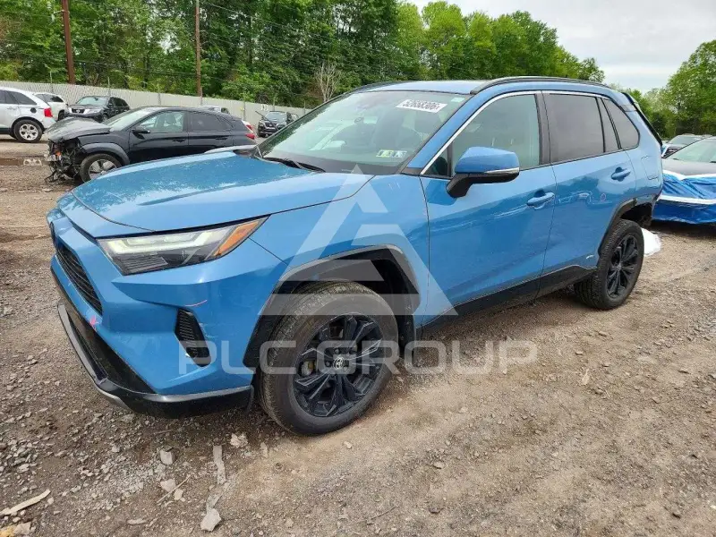 2022 Toyota RAV4 фото