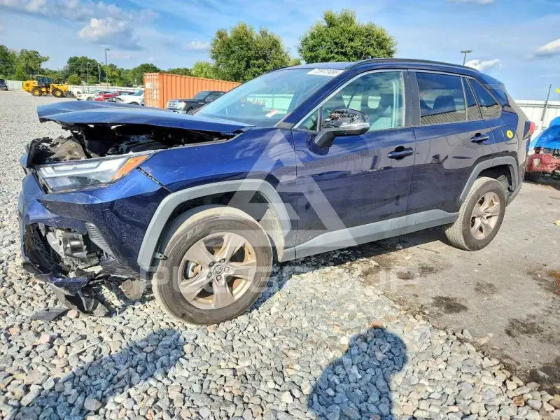 2022 Toyota RAV4 фото