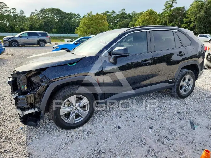 2022 Toyota RAV4 фото