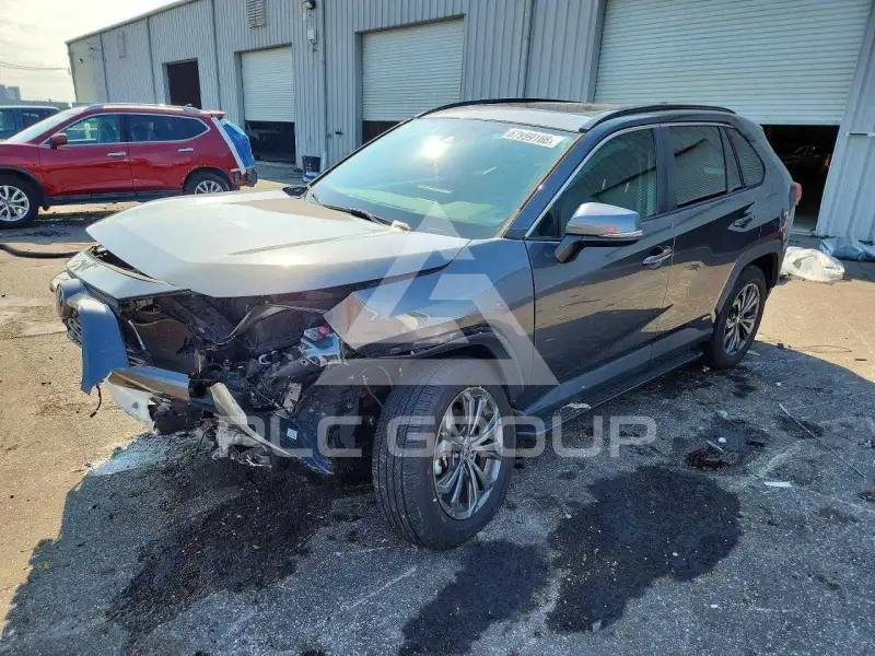 2022 Toyota RAV4 photo