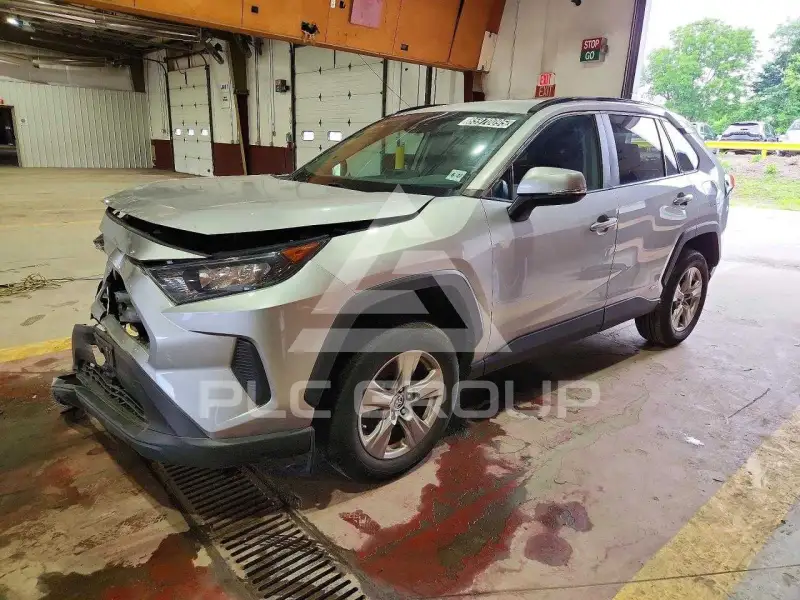 2022 Toyota RAV4 фото