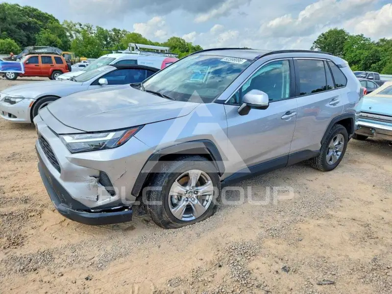 2022 Toyota RAV4 фото