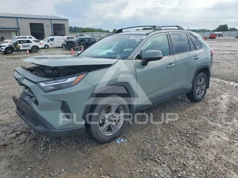 2022 Toyota RAV4 фото