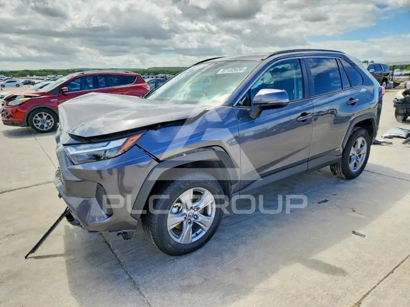 2022 Toyota RAV4 фото