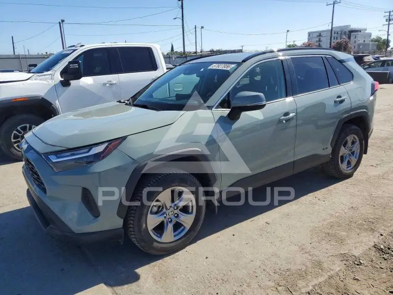 2022 Toyota RAV4 photo