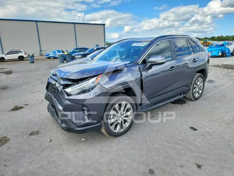 2022 Toyota RAV4 фото