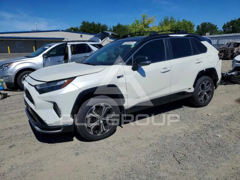 2022 Toyota RAV4 фото