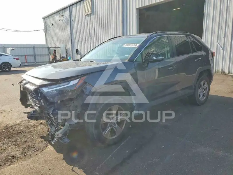 2022 Toyota RAV4 фото