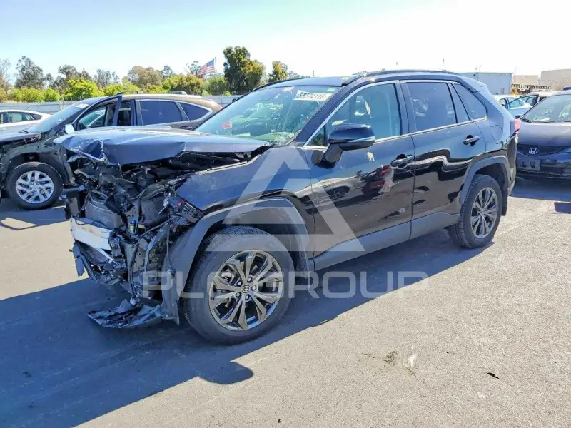 2022 Toyota RAV4 фото