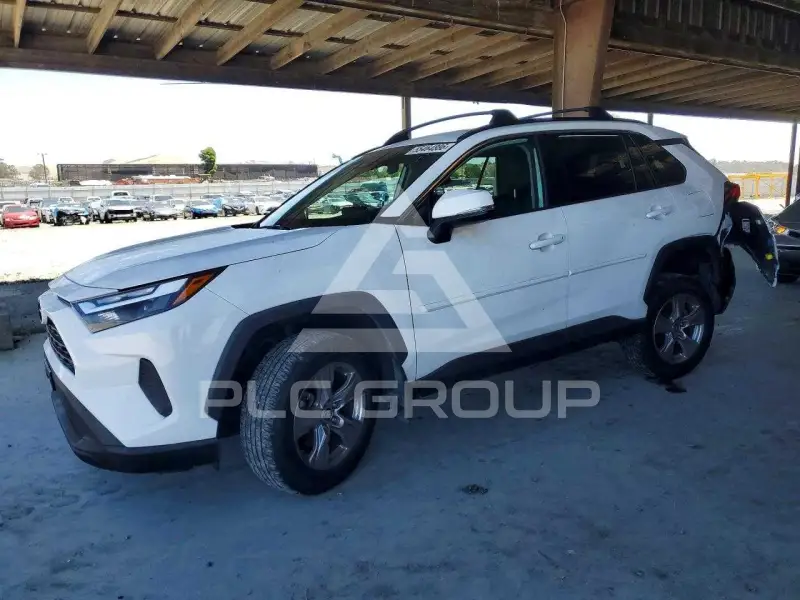 2022 Toyota RAV4 photo