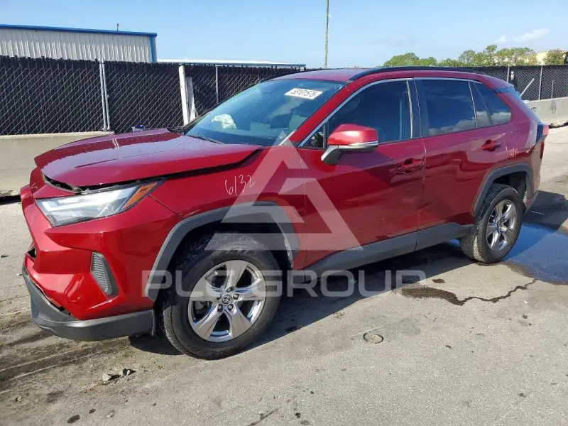 2022 Toyota RAV4 фото