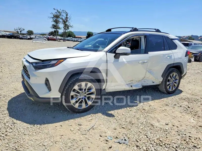 2022 Toyota RAV4 фото
