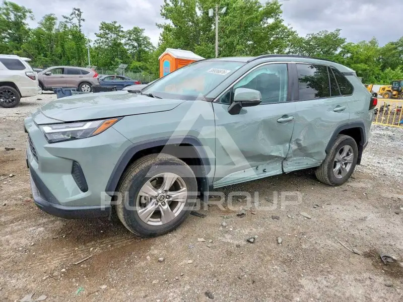 2022 Toyota RAV4 фото