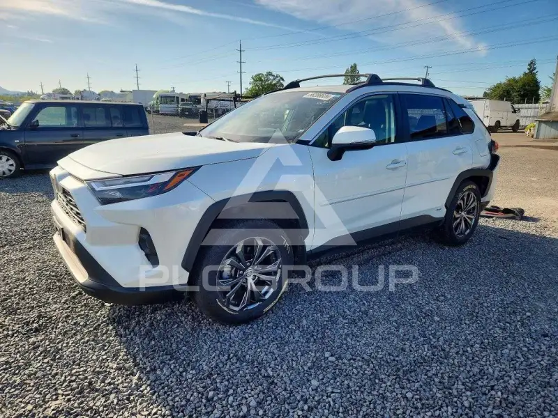 2022 Toyota RAV4 фото