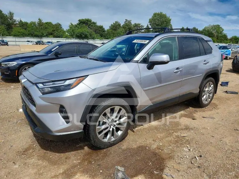 2022 Toyota RAV4 фото