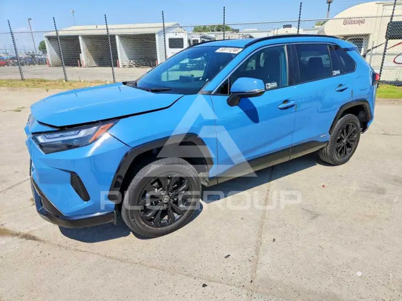 2022 Toyota RAV4 фото