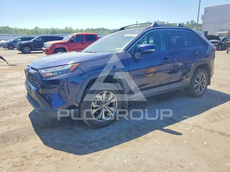 2022 Toyota RAV4 фото