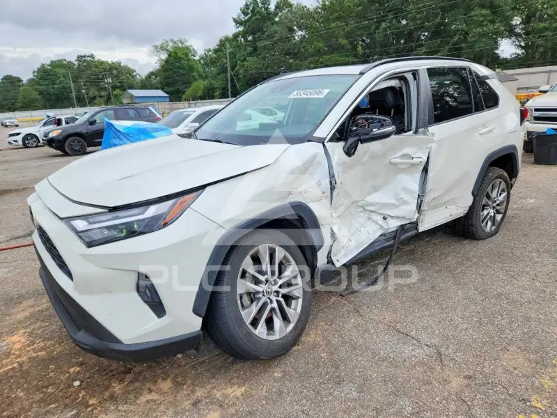 2022 Toyota RAV4 photo