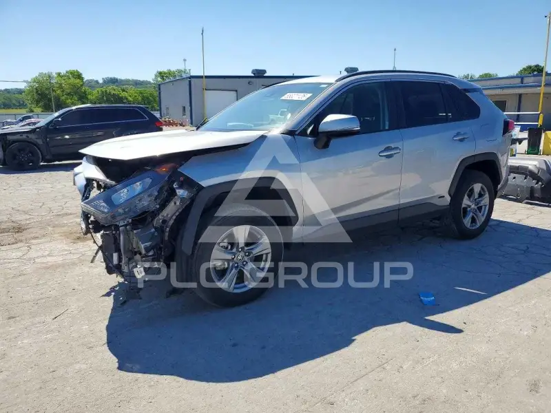 2022 Toyota RAV4 фото
