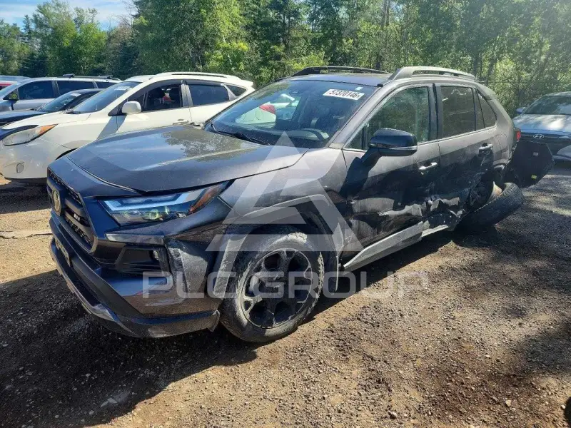 2022 Toyota RAV4 фото