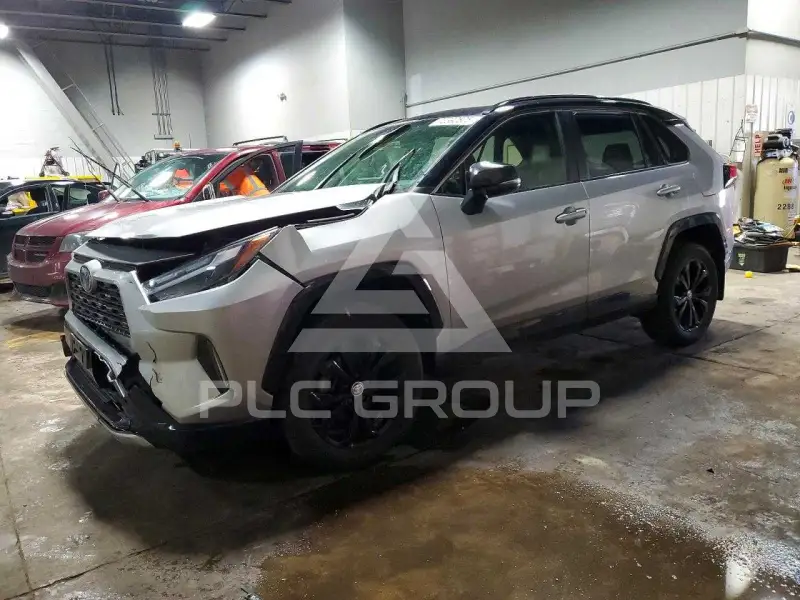 2022 Toyota RAV4 фото