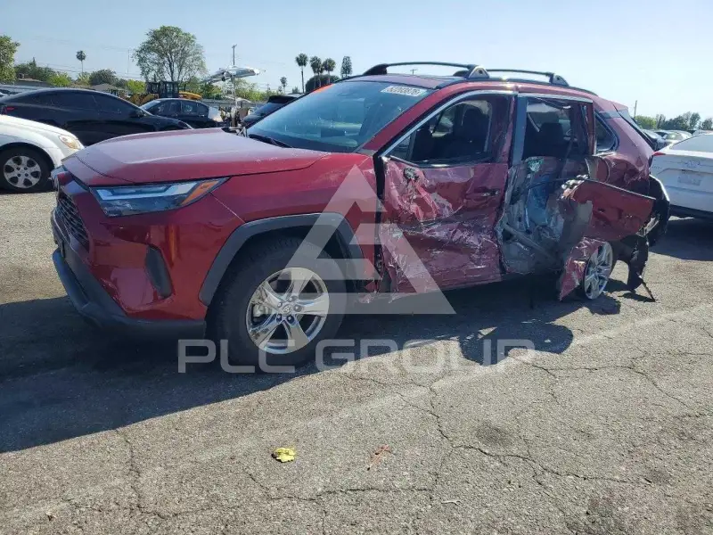 2022 Toyota RAV4 фото