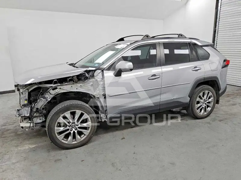 2022 Toyota RAV4 photo