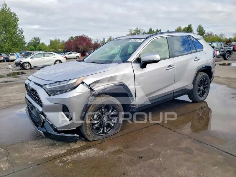 2022 Toyota RAV4 фото