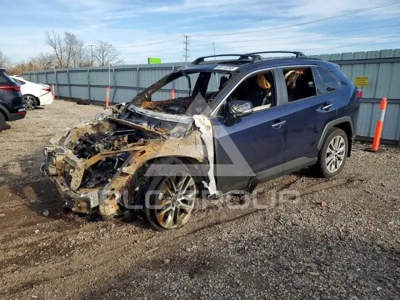 2022 Toyota RAV4 photo