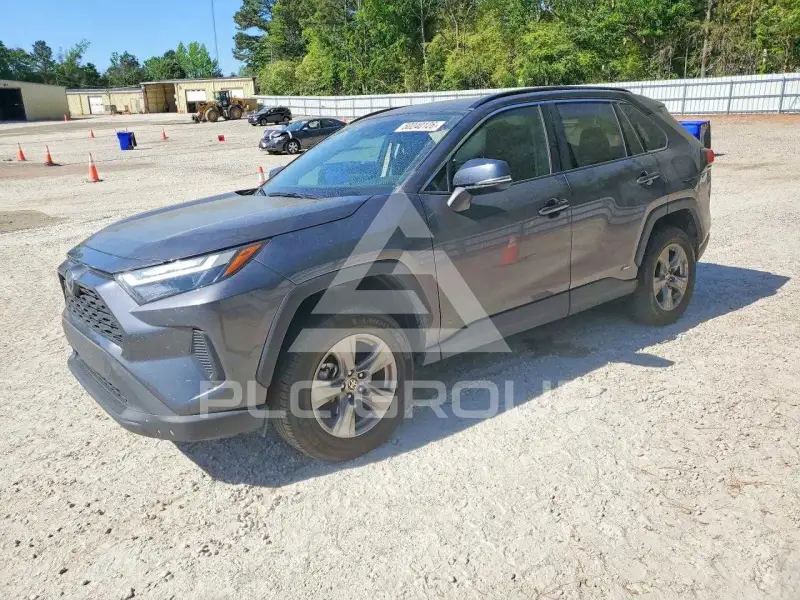 2022 Toyota RAV4 фото