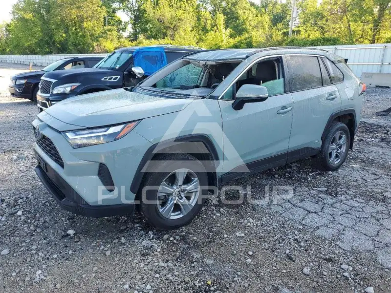 2022 Toyota RAV4 фото
