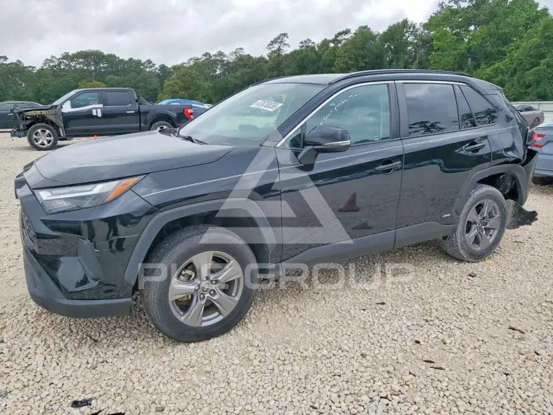 2022 Toyota RAV4 фото