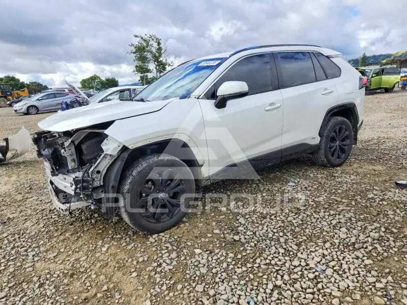 2022 Toyota RAV4 фото