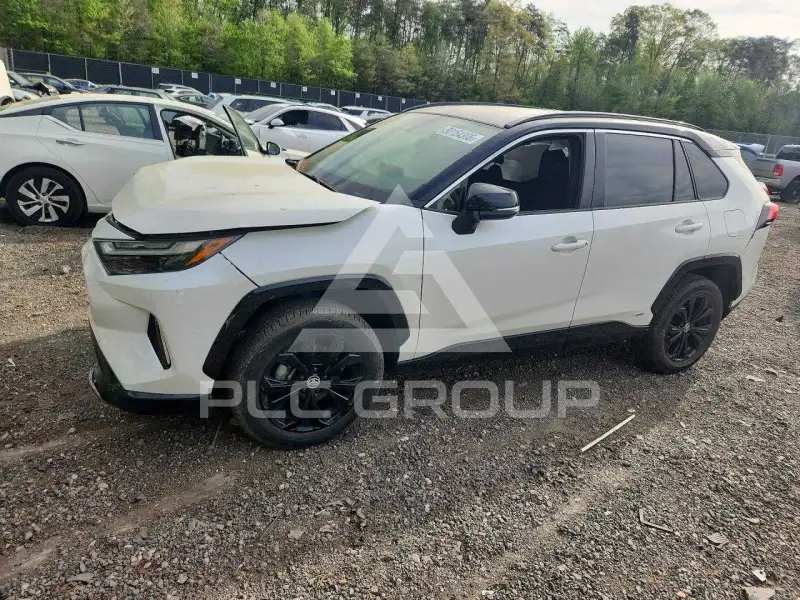 2022 Toyota RAV4 фото