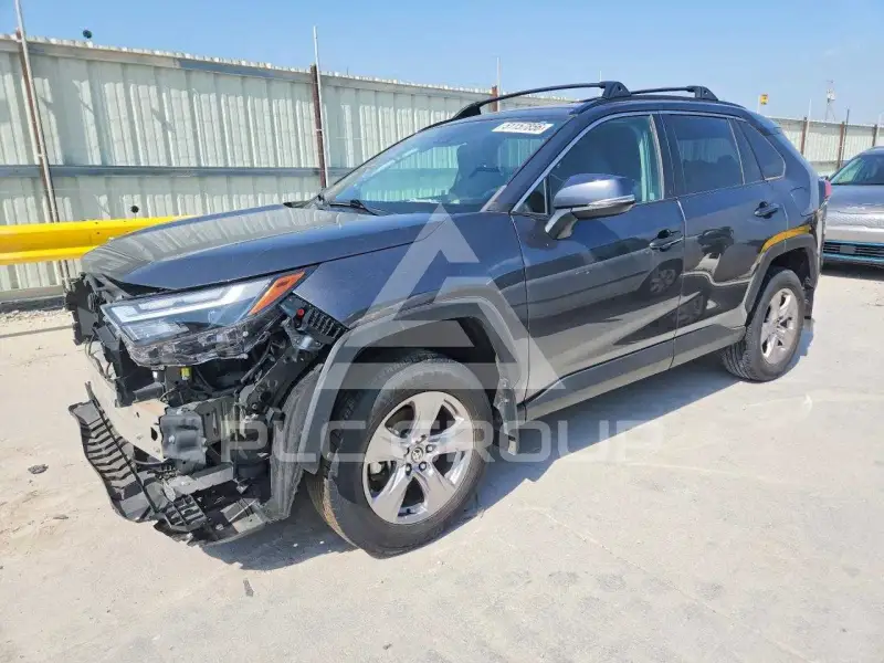 2022 Toyota RAV4 фото