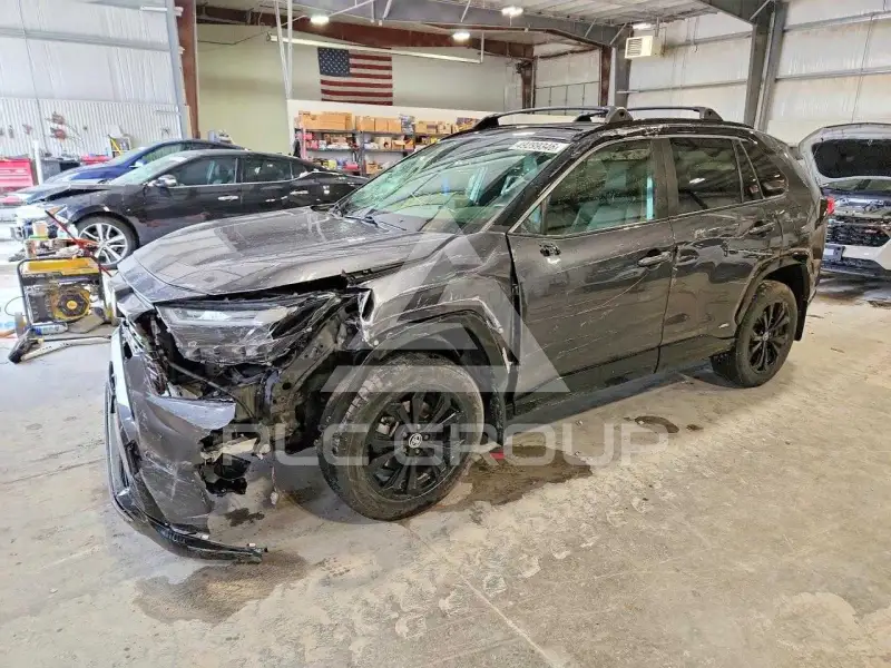 2022 Toyota RAV4 фото