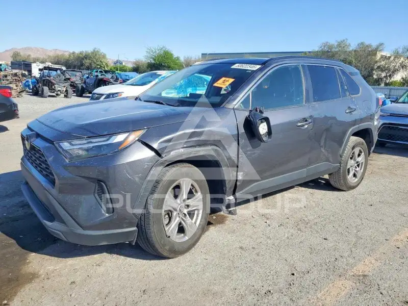 2022 Toyota RAV4 фото