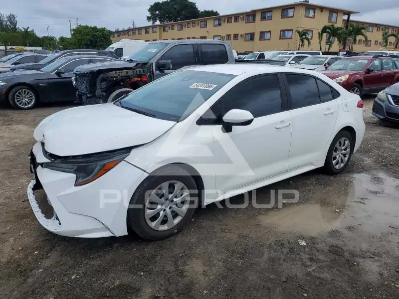 2022 Toyota COROLLA фото