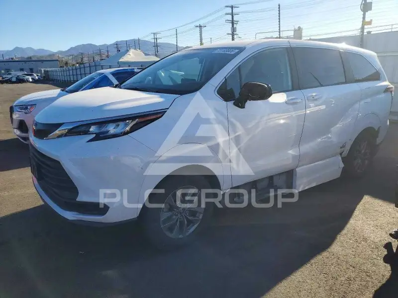 2022 Toyota SIENNA фото