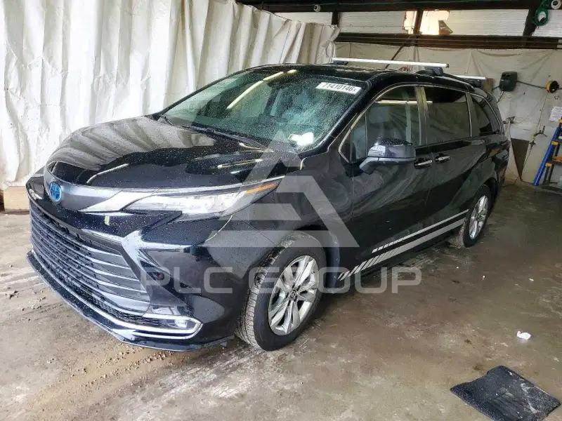 2022 Toyota SIENNA photo