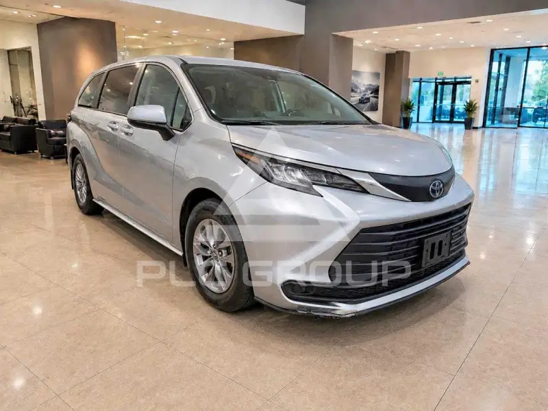 2022 Toyota SIENNA photo