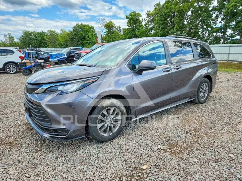 2022 Toyota SIENNA photo
