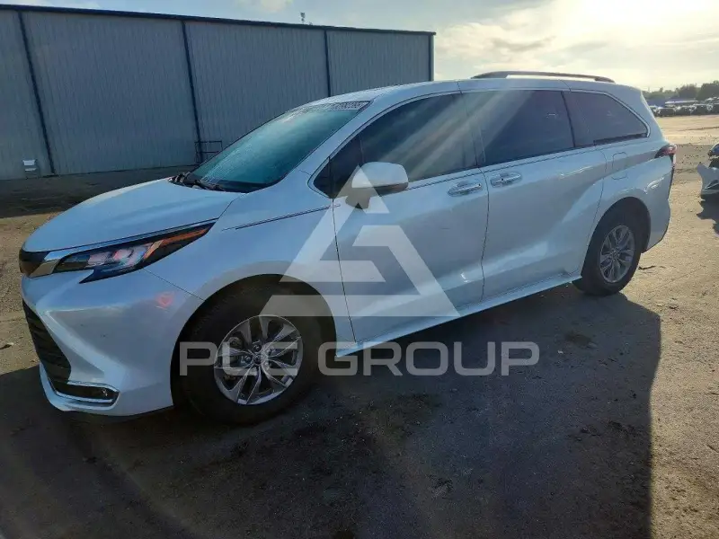 2022 Toyota SIENNA фото