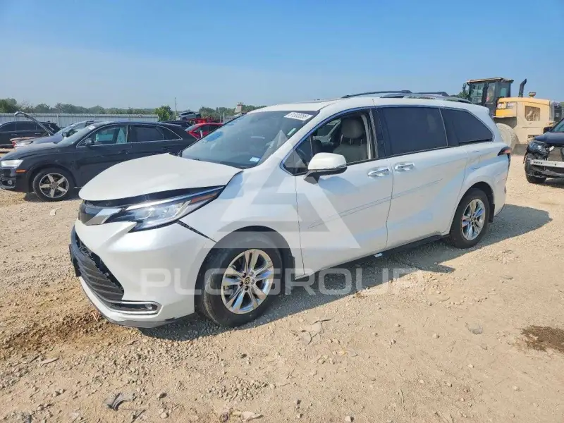 2022 Toyota SIENNA фото